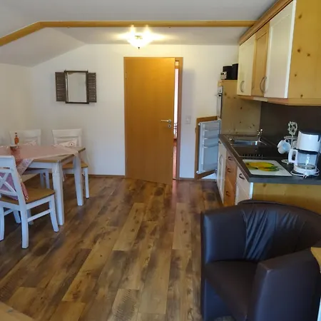 Gaestehaus Erika - Chiemgau Karte Apartament *